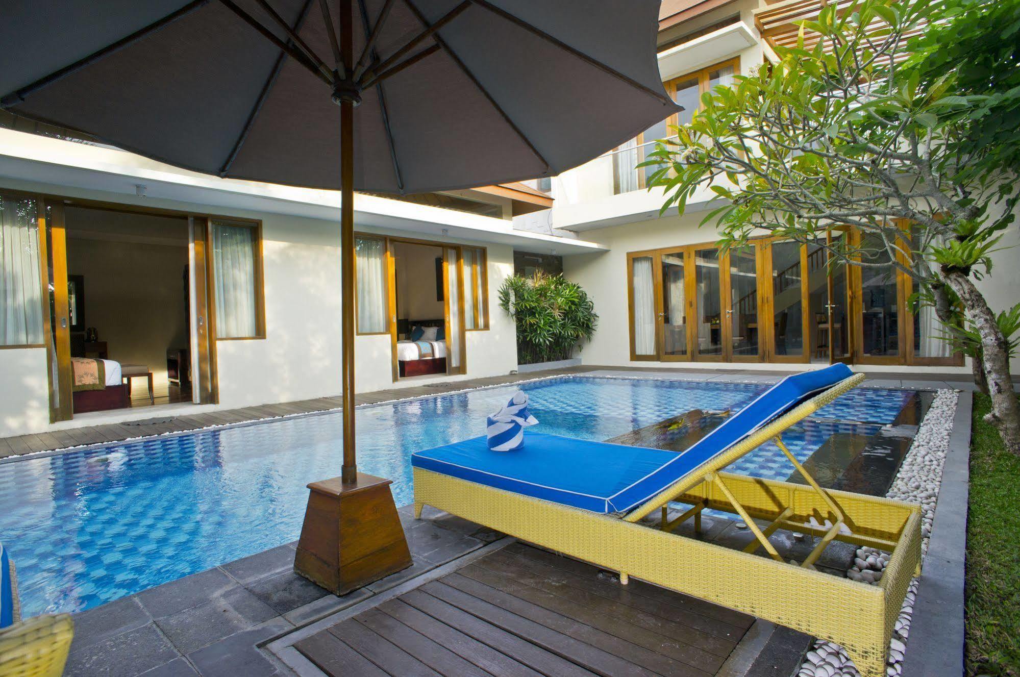 Villa Travis Seminyak Exterior foto